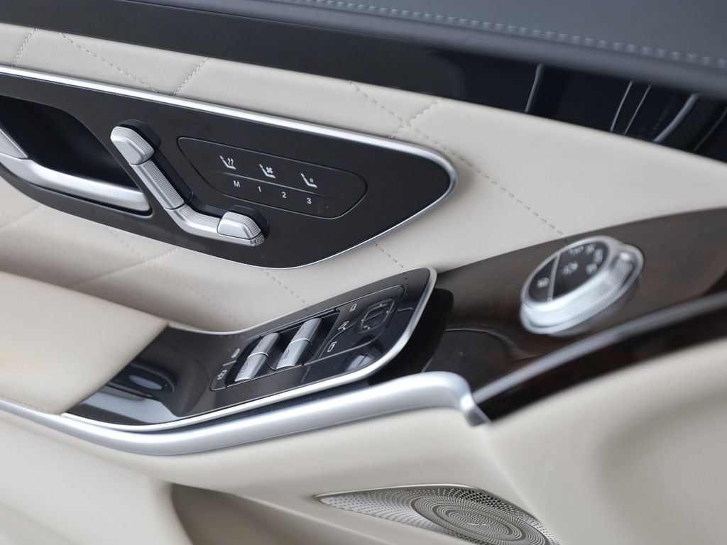MERCEDES-BENZ S-Class 2022