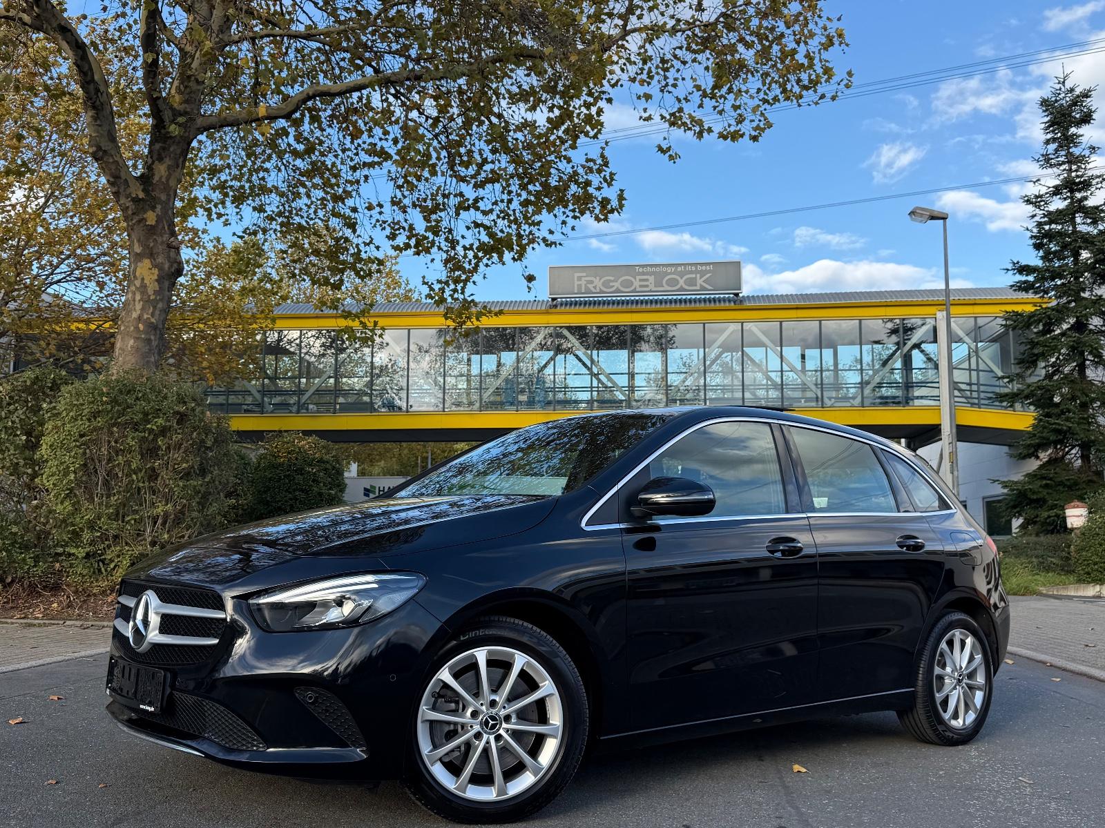 Mercedes-Benz B 250*49TKM*PANO*LED*KAMERA