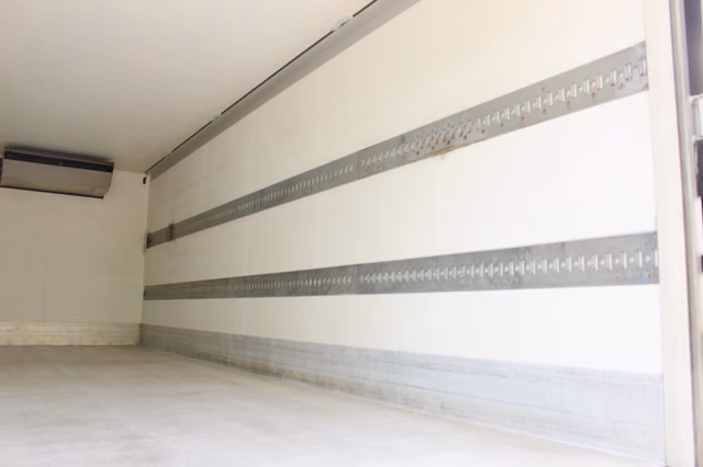 MAN TGM 15.250 E6 · TK-T-800+Strom · Tür · oblon hidraulic