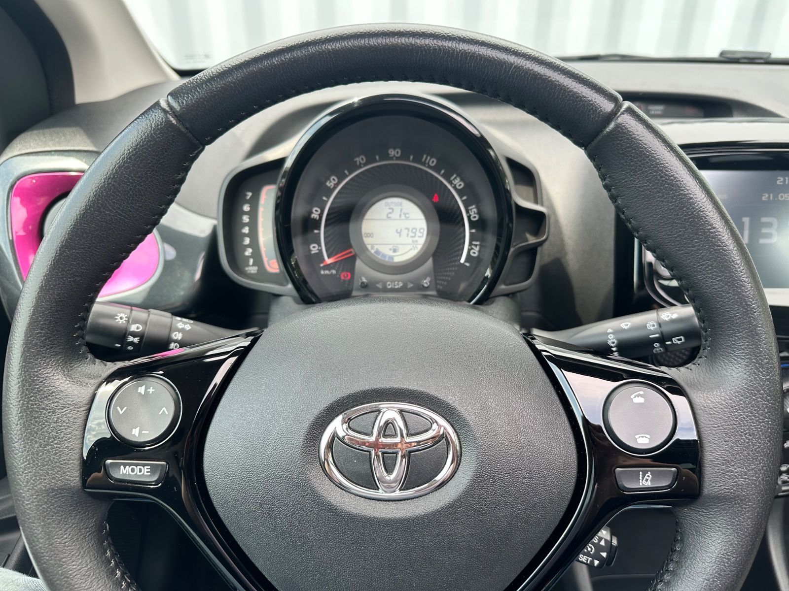 Fahrzeugabbildung Toyota Aygo AYGO x-style*RFK*Faltdach*Carplay