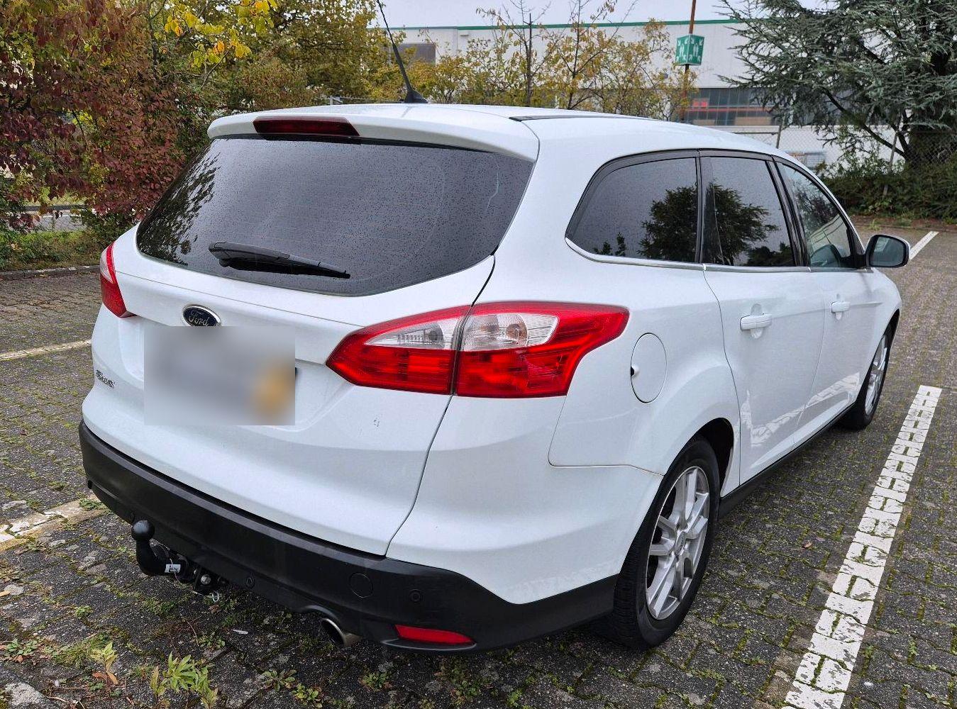 Ford Focus 2013 — engine 163 HP (120kW)