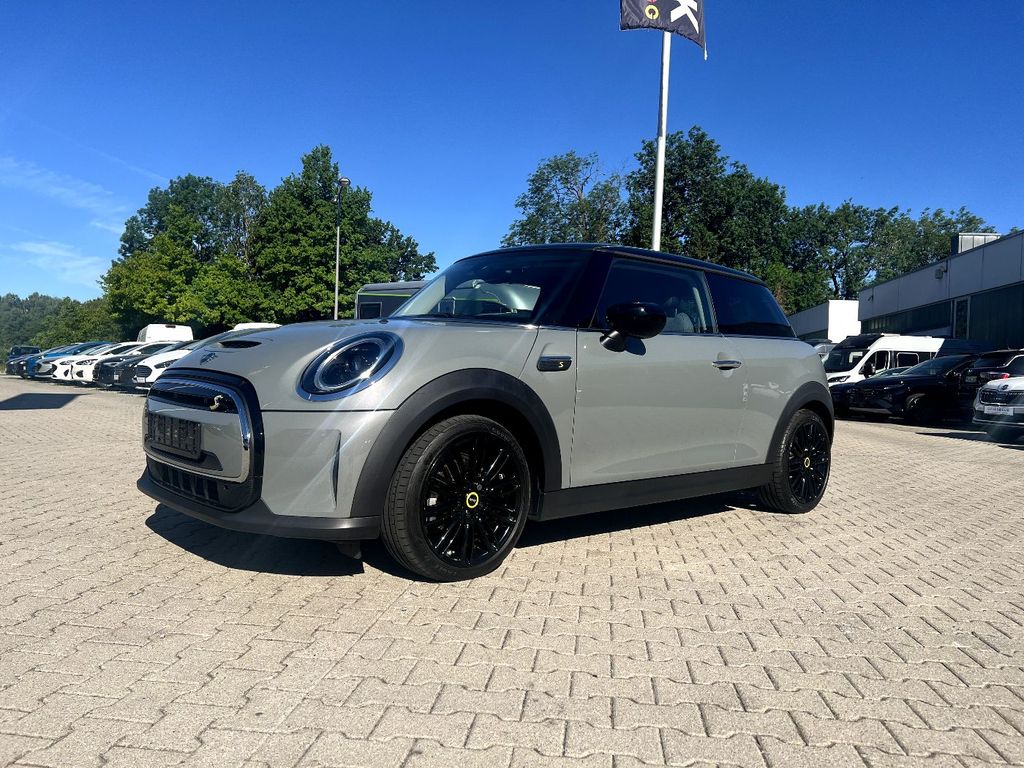 2022 MINI Cooper SE