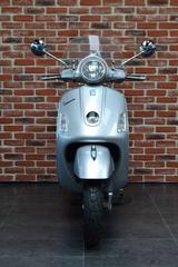 Piaggio GTS 125 + Gepäckträger + Windschild - PIAGGIO 125