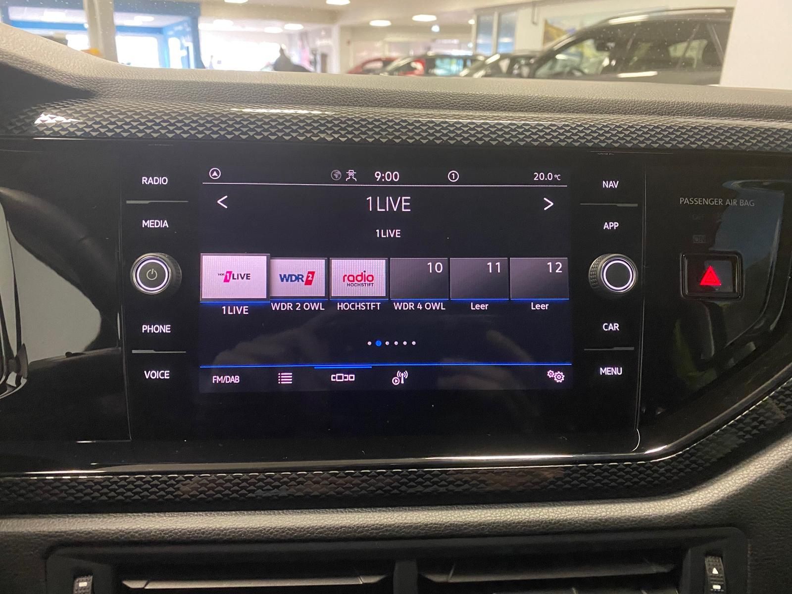 Fahrzeugabbildung Volkswagen Taigo 1.5 16V TSI ACT Life+APP+MATRIX+ALLWETTER+
