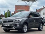 Ford Kuga 1.5 B&S 4x4 Navi SportSitz Kamera Lenkradh. - Ford: Sports
