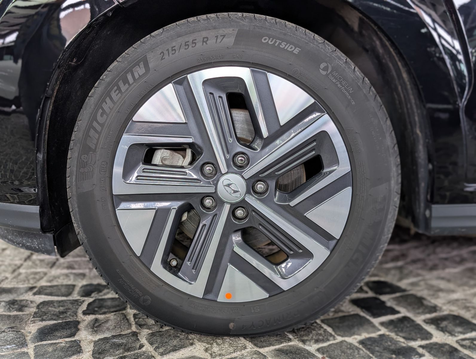 Fahrzeugabbildung Hyundai Kona Prime EV HUD AHK SHZ KAM LED ACC SoH 97%