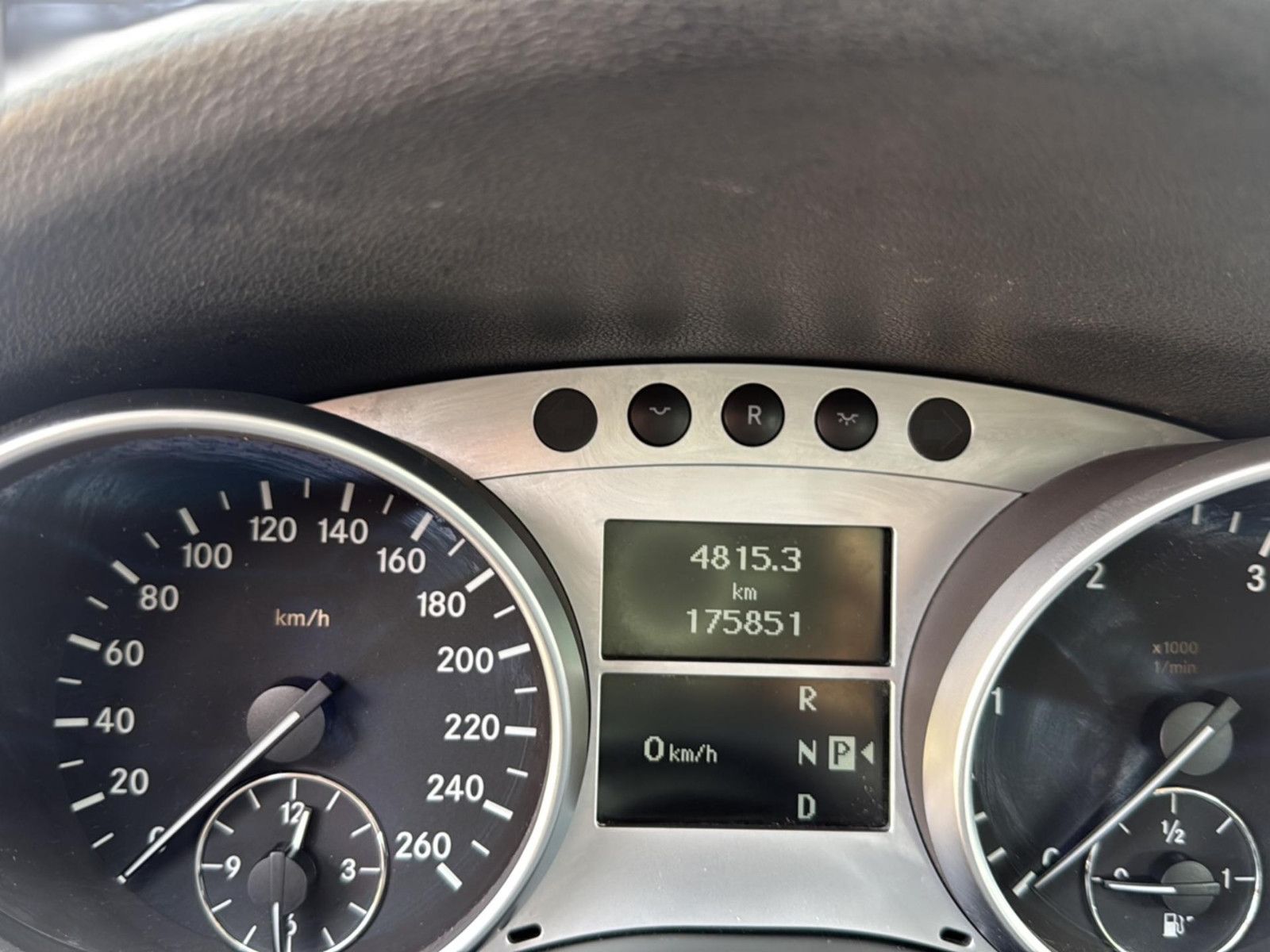 Fahrzeugabbildung Mercedes-Benz ML 280 CDI 4Matic/ AHK