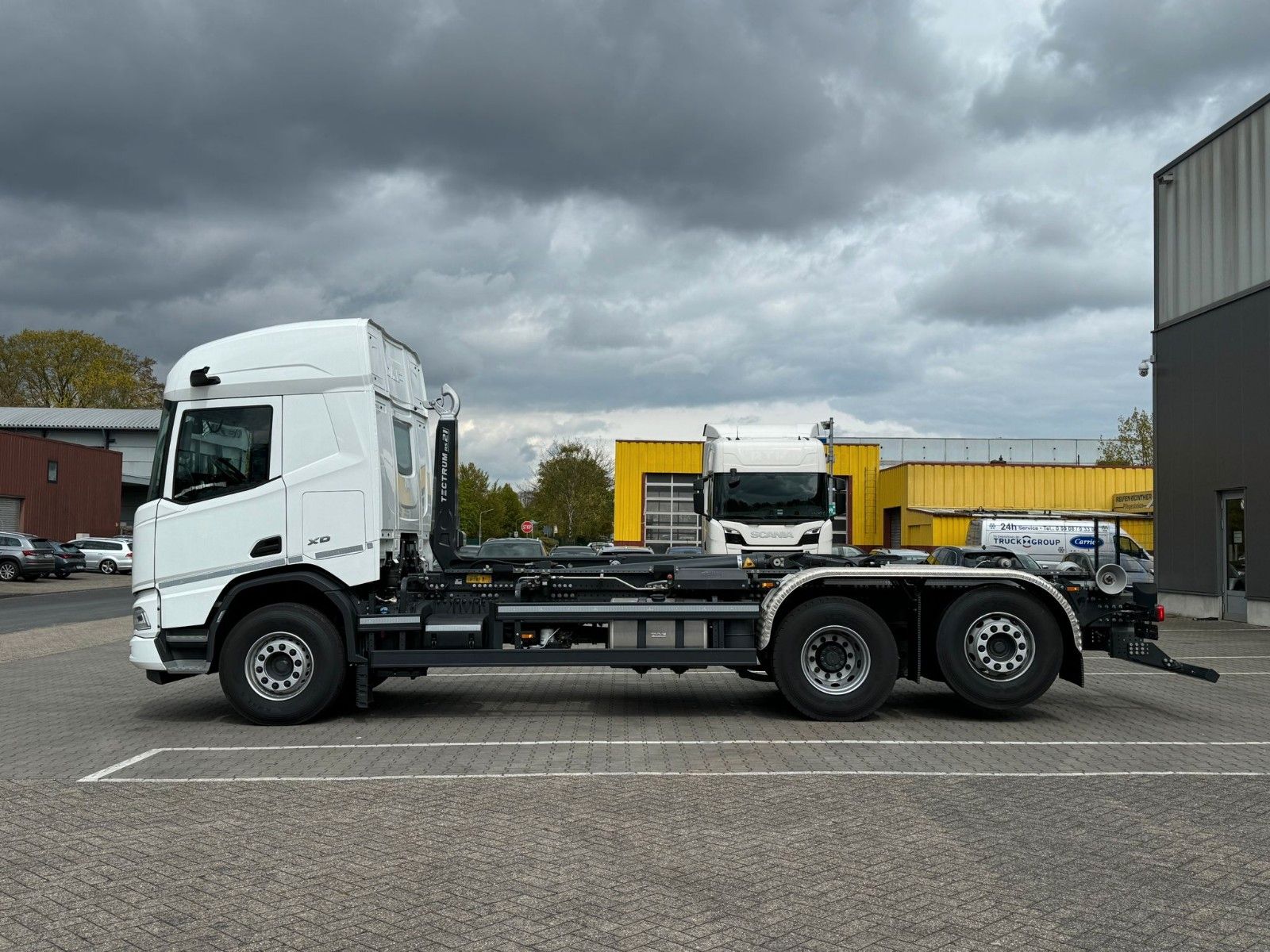 Fahrzeugabbildung DAF Daf XD 450 MEILLER Abrollkipper Funk *Vollaust.*