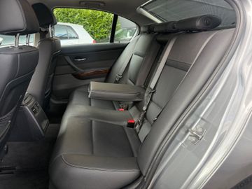 BMW 320 - 11