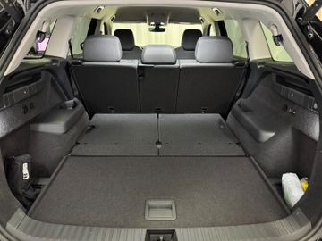 Fahrzeugverkauf 30 Skoda Kodiaq 1.5 TSI AHK 7-Sitze Matrix Navi