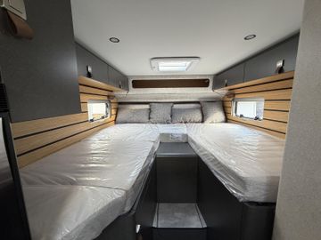 HYMER ERIBA HYMERCAR ML-T CrossTrail 580 4x4 Winterpaket XL Bett