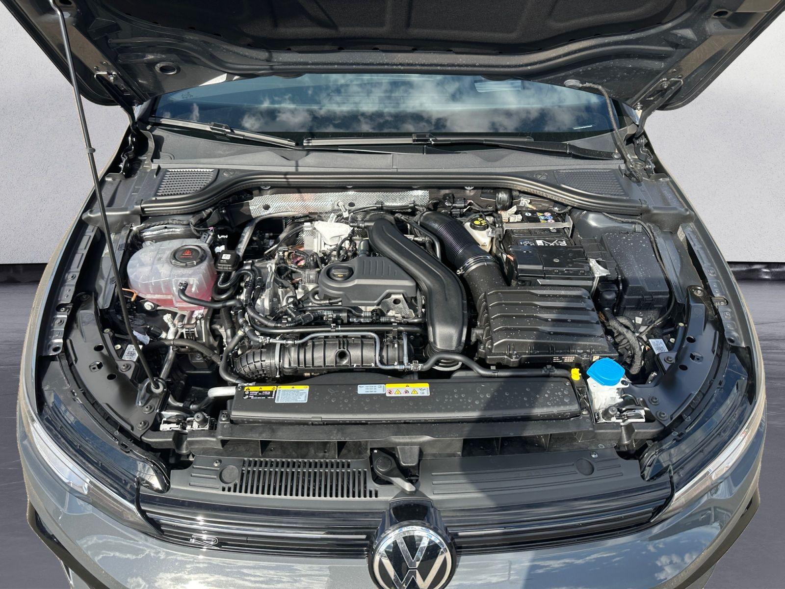 Volkswagen Golf 1.5 eTSI DSG R-Line BlackStyle AHK Navi HUD, миниатюра 15