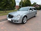 Mercedes-Benz E 220 T AVANTGARDE-AHK-XENON-TEILLEDER-Automatik - Mercedes-Benz E 220 Gebrauchtwagen in Hannover