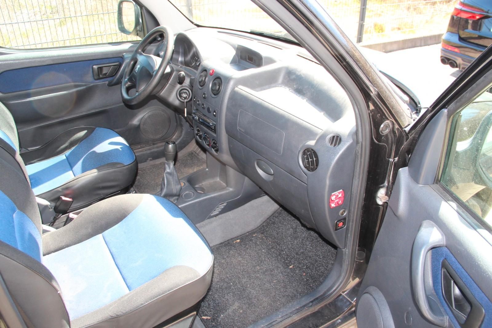 Peugeot Partner Premium Kombi
