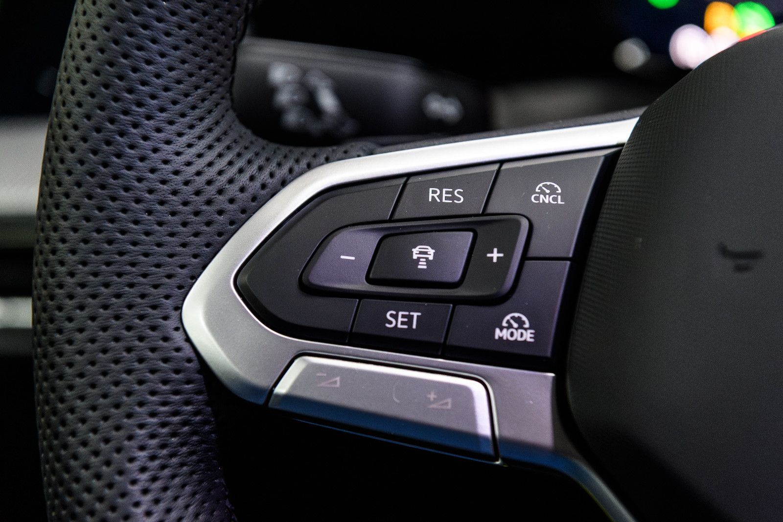 Fahrzeugabbildung Volkswagen Golf GTE BLACK-STYLE+ IQ-LIGHT