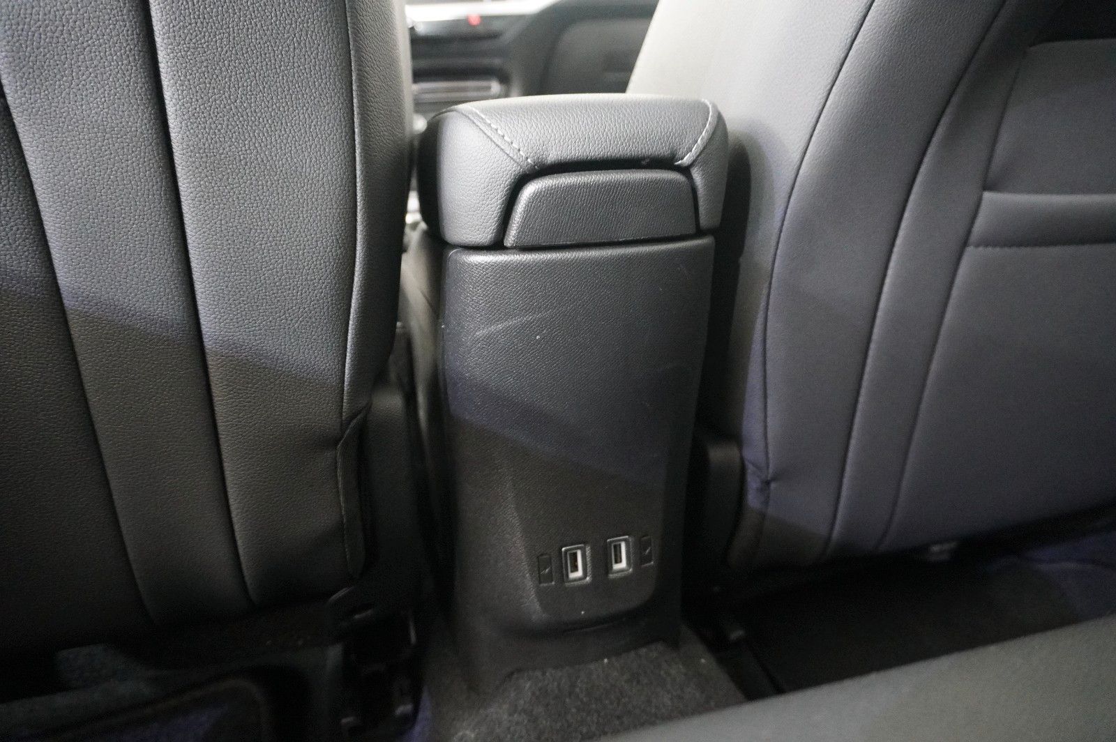 Fahrzeugabbildung Opel Mokka-e ELEGANCE 3-PHASIG NAVI/LED/KAMERA/SPORT