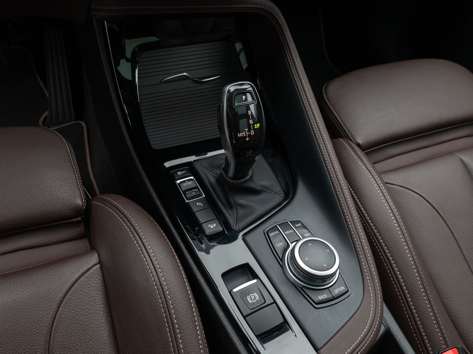 Fahrzeugabbildung BMW X1 xD20d Sport Line Kamera Panorama HUD DAB AHK