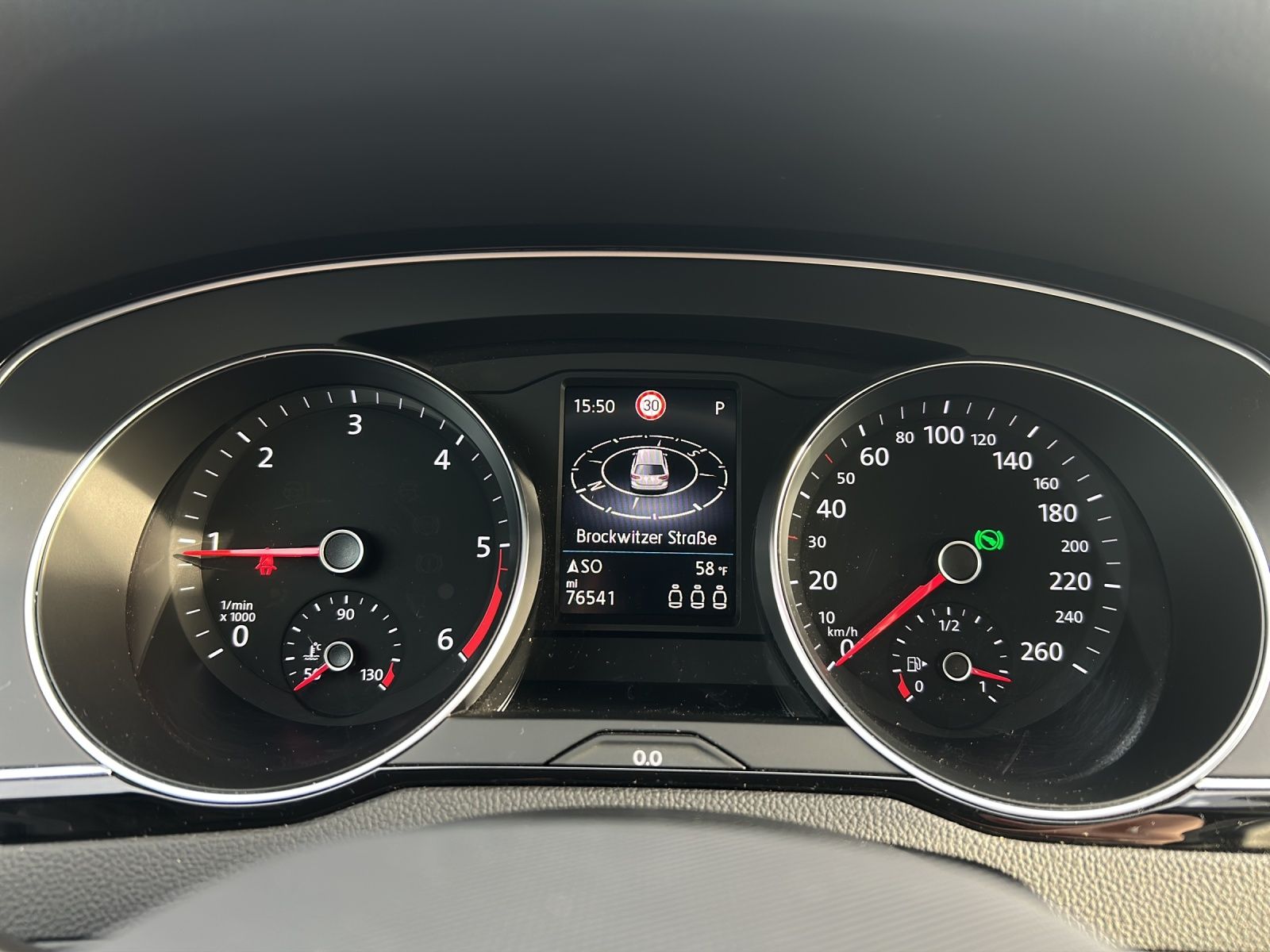 Fahrzeugabbildung Volkswagen Passat Variant Business TDI DSG LED ACC SHZ Rear