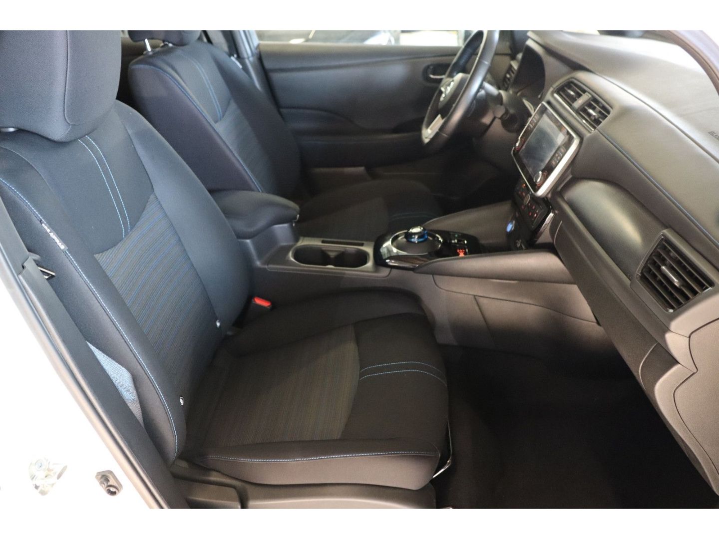 Fahrzeugabbildung Nissan Leaf 40 kWh Connect EV ACC Blis DAB Navi Kamera