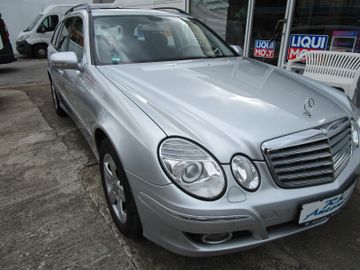 Mercedes E 200 - 4