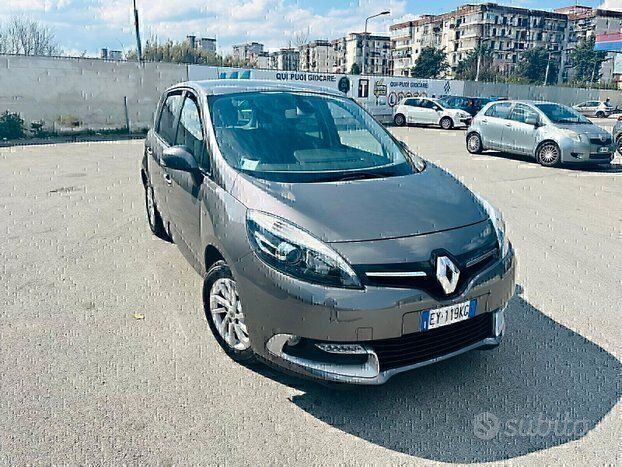 Renault Scenic Renault Scenic Scénic 1.5 dCi 110