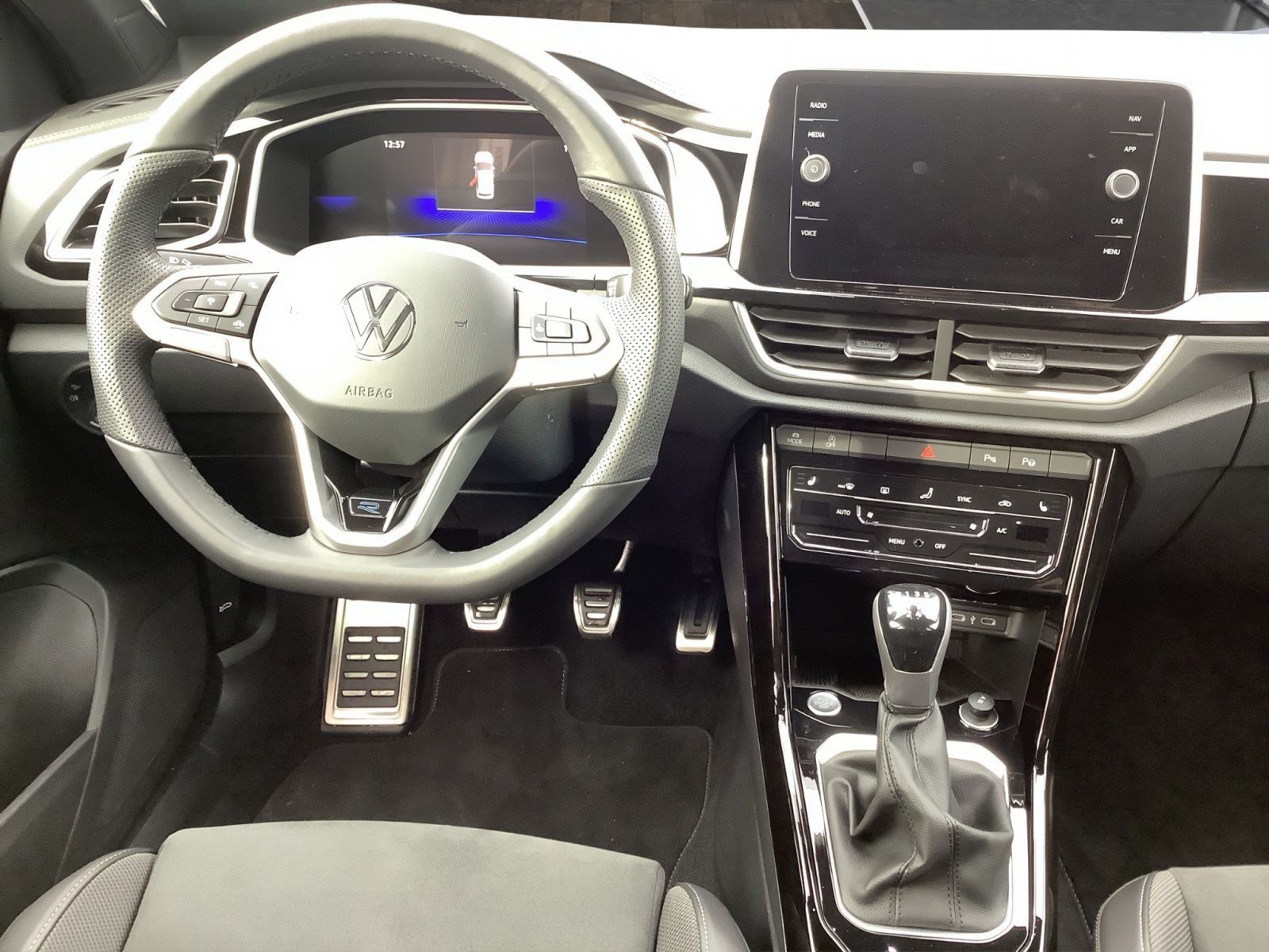 Volkswagen T-Roc - Bild 12