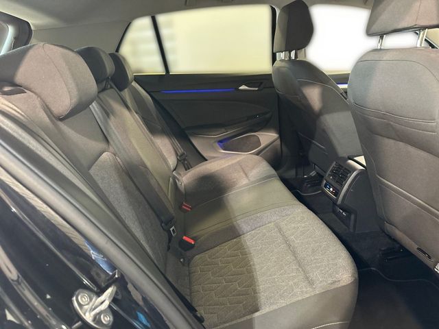 Golf VIII 2.0 TDI DSG MOVE LED+AHK+PANO+HUD+NAVI