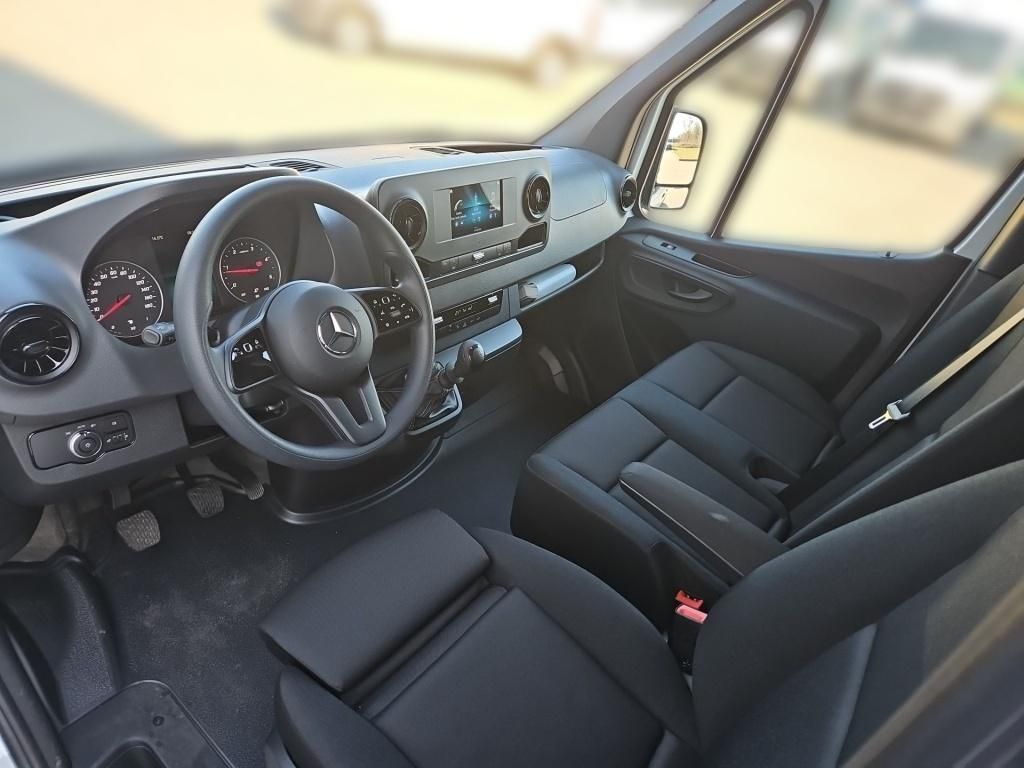 Fahrzeugabbildung Mercedes-Benz Sprinter 315 Kasten L2H2 FWD MBUX RFK Sitzhzg.