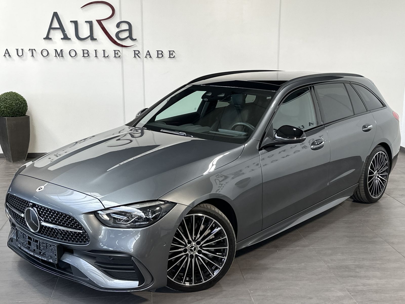 Fahrzeugabbildung Mercedes-Benz C 220d T AMG-Line NAV+LED+360°+HEADUP+PANO+VCOCK