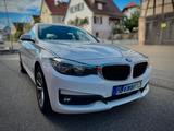 BMW 320d Gran Turismo Sport head up  - BMW 320 Gran Turismo aus 2020