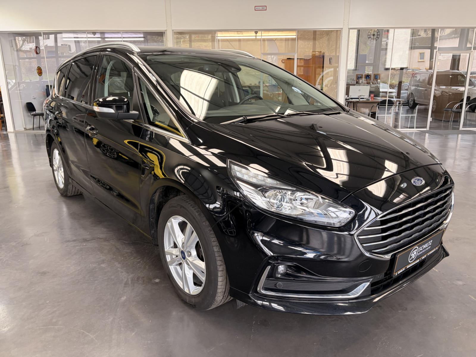 Ford S-Max 2.5 FEHV Titanium Hybrid