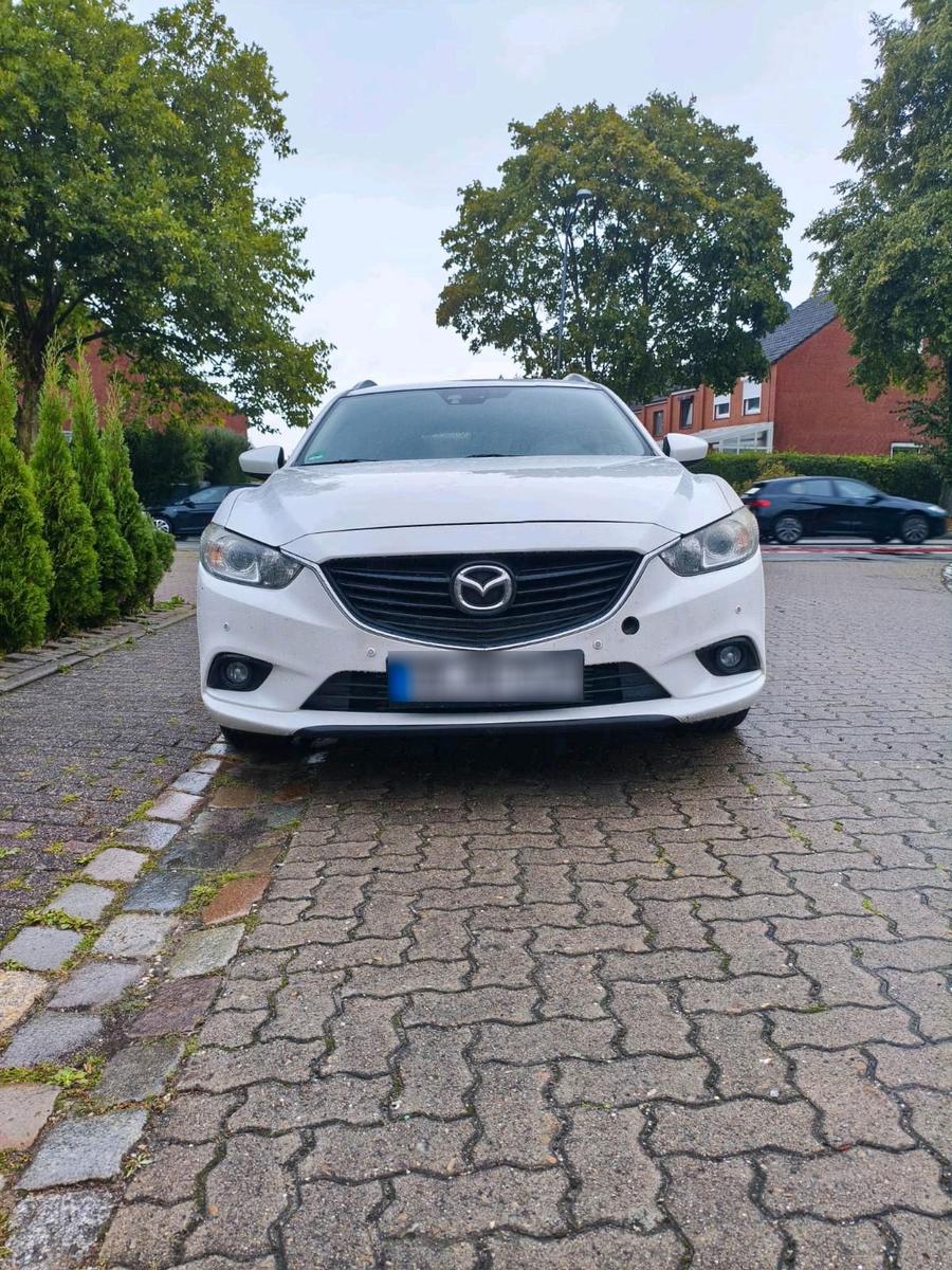 Mazda 2 2013 — rear view