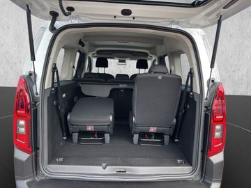 Fiat Doblo Maxi M1 1.5 130cv Kam.+Navi+SHZ+PDC+SpurH