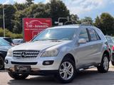 Mercedes-Benz ML 280 CDI ML -Klasse Leder/Navi/Schiebedach/AHK - Mercedes-Benz ML 280 Gebrauchtwagen