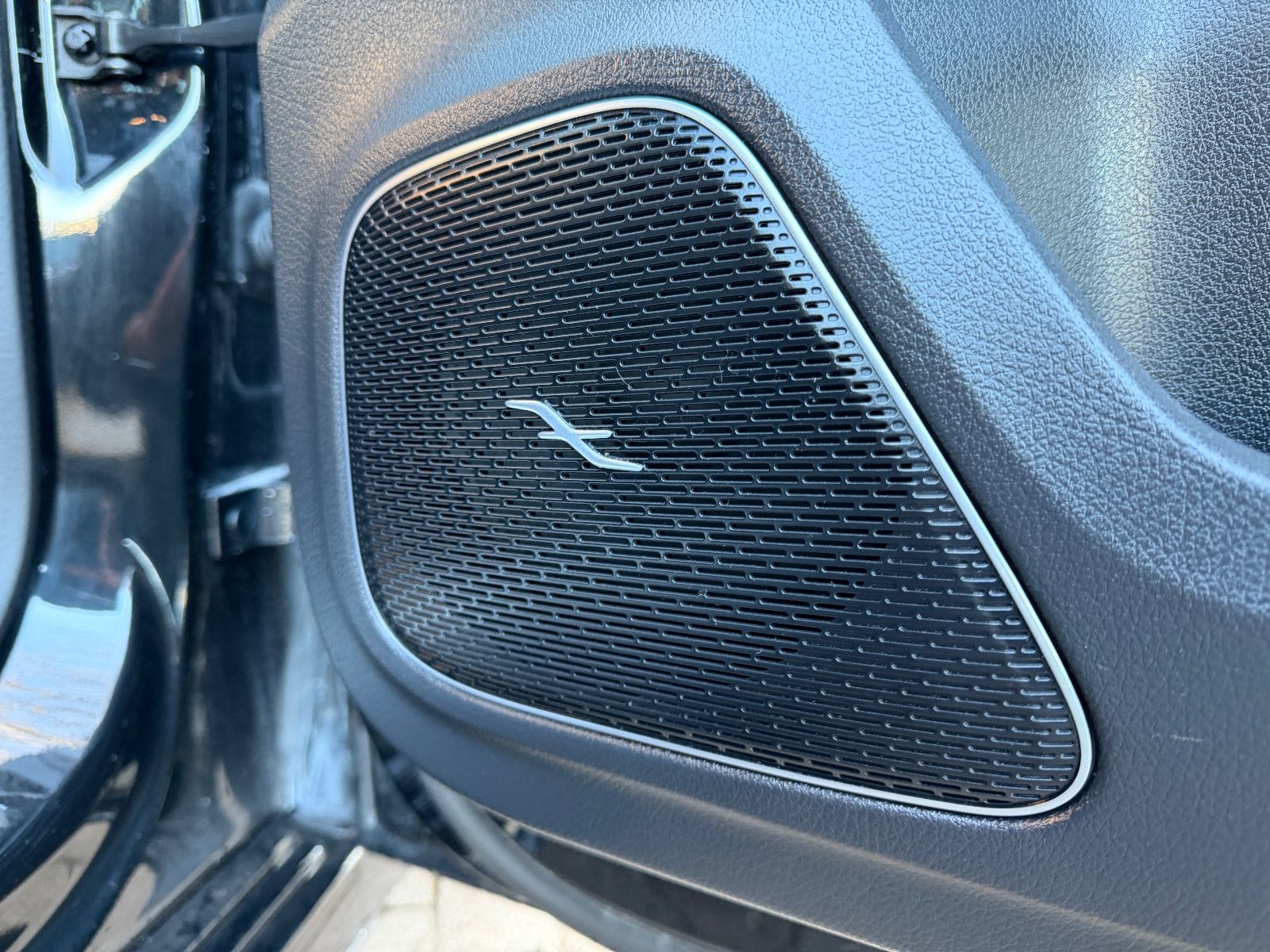 Fahrzeugabbildung Mercedes-Benz A 35 AMG 4Matic*BURMESTER*PANO*LED*ALCANTARA*19"