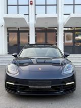 Porsche Panamera 4 Sport Turismo - - Porsche Panamera mit Benzin-Antrieb: Kombi