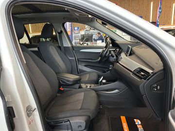 BMW X1 xDrive 20 d *HeadUp*Pano*AHK*Kamera*