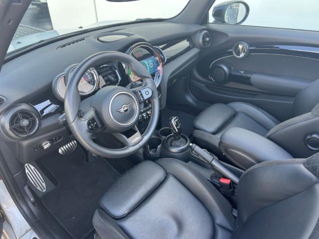 MINI Cooper S Cabrio A JCW Trim LED NAV Pack Premium