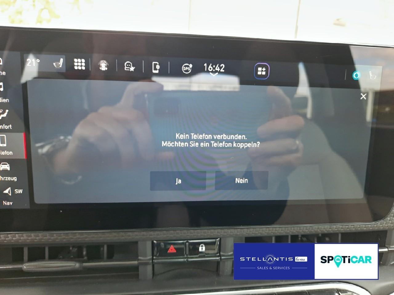 Fiat 500e La Prima Pano Navi SHZ