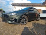 Hyundai i30 1.0 T-GDI Connect & Go Connect & Go - Hyundai i30 Connect-&-Go mit Benzin-Antrieb