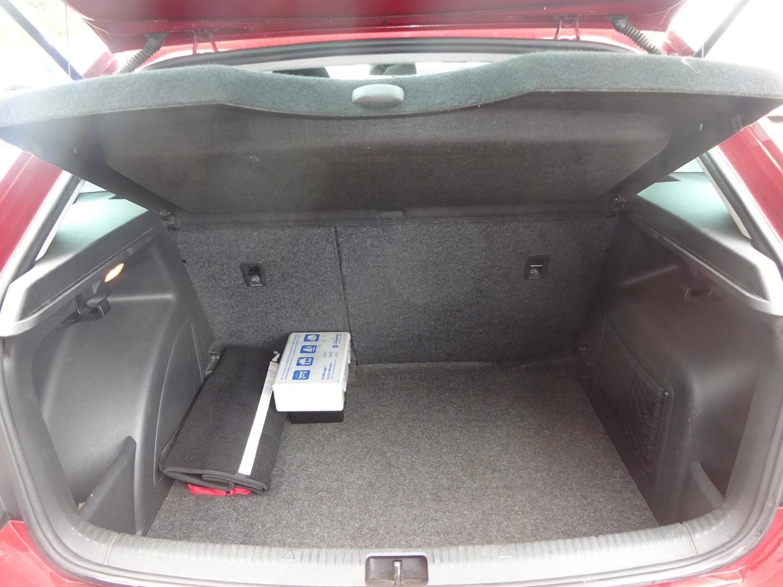 Skoda Rapid 2015 — photo 10