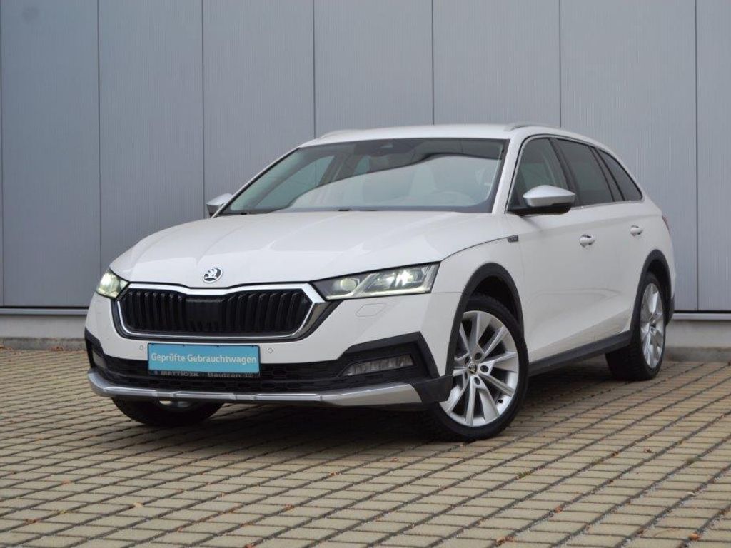 Octavia 2.0 TDI 4x4 DSG Scout AHK/MATRIX/NAVI/IN