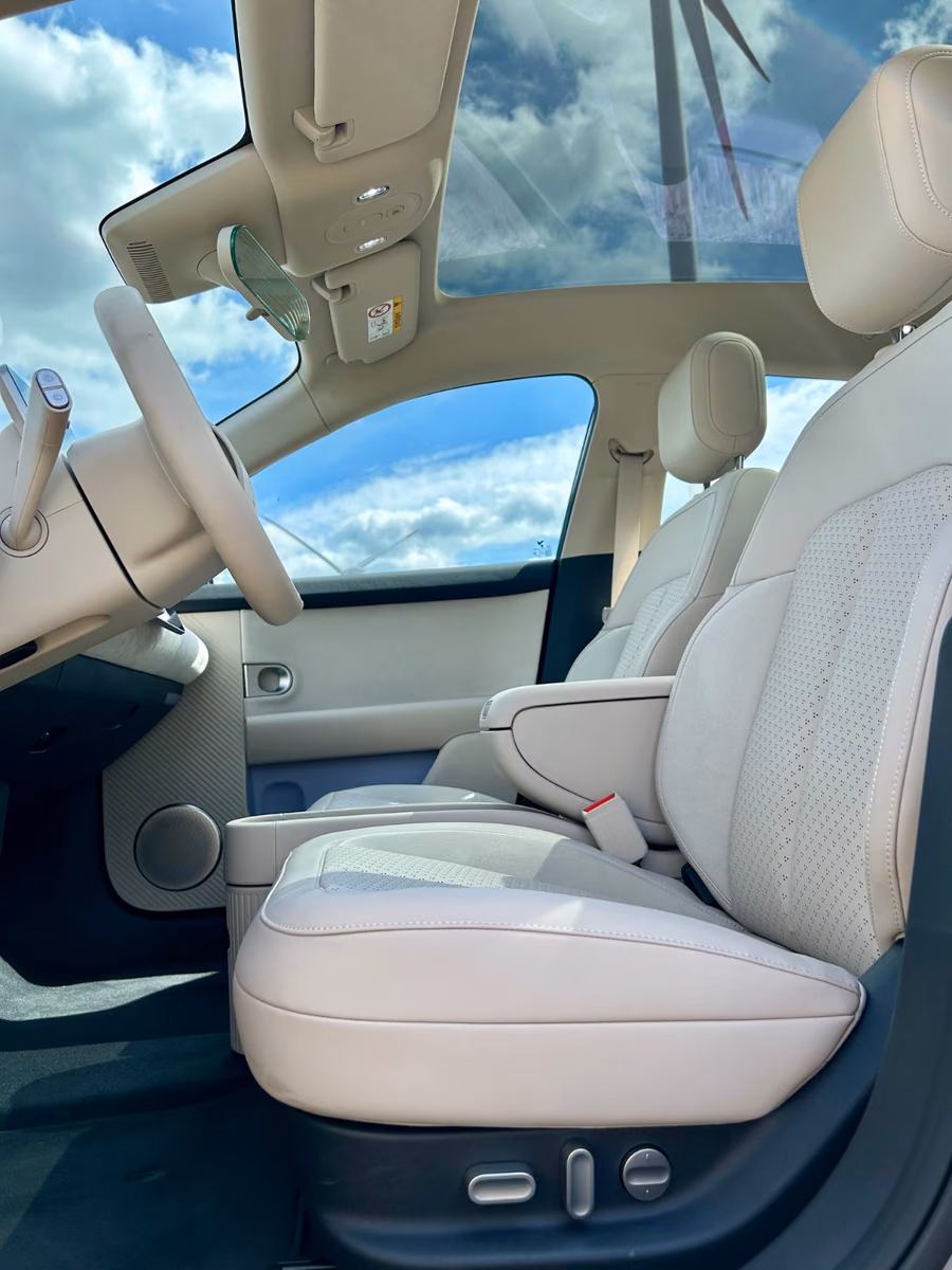 NIO Firefly Comfort Pano Leder Massage Sitzbelüftung