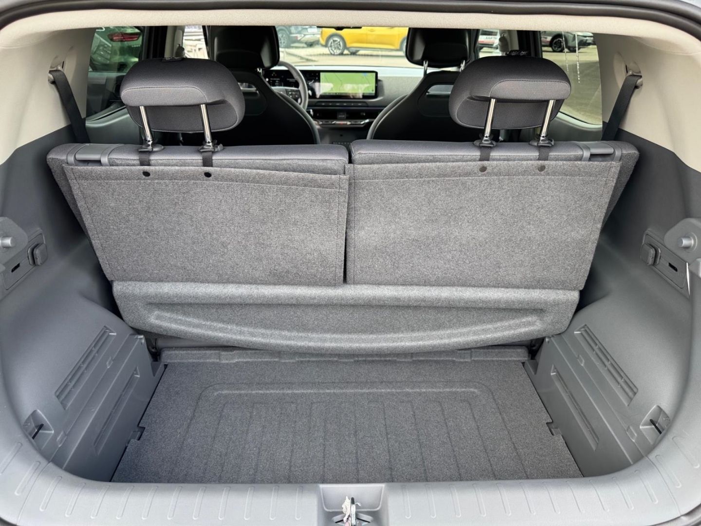 Fahrzeugabbildung Kia EV2 EARTH 42,2 Winter-, Technologie-, Drive-Wise