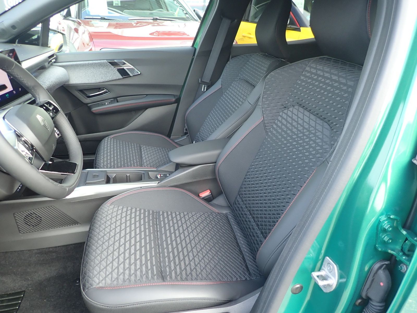 Fahrzeugabbildung Renault Clio Techno TCe 115 EDC