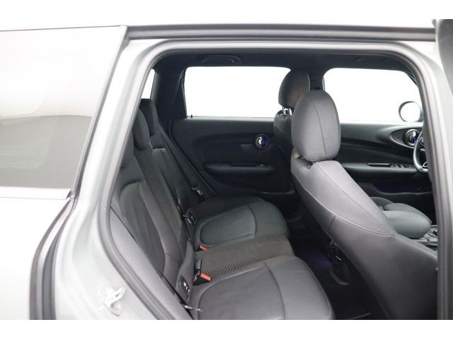 Fahrzeugabbildung MINI Cooper Clubman 1.5
