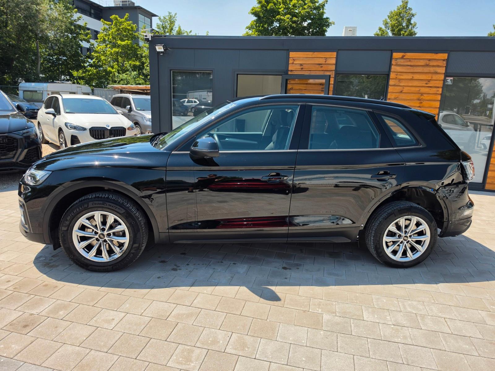 Audi Q5 40 TDI quattro S Line Business