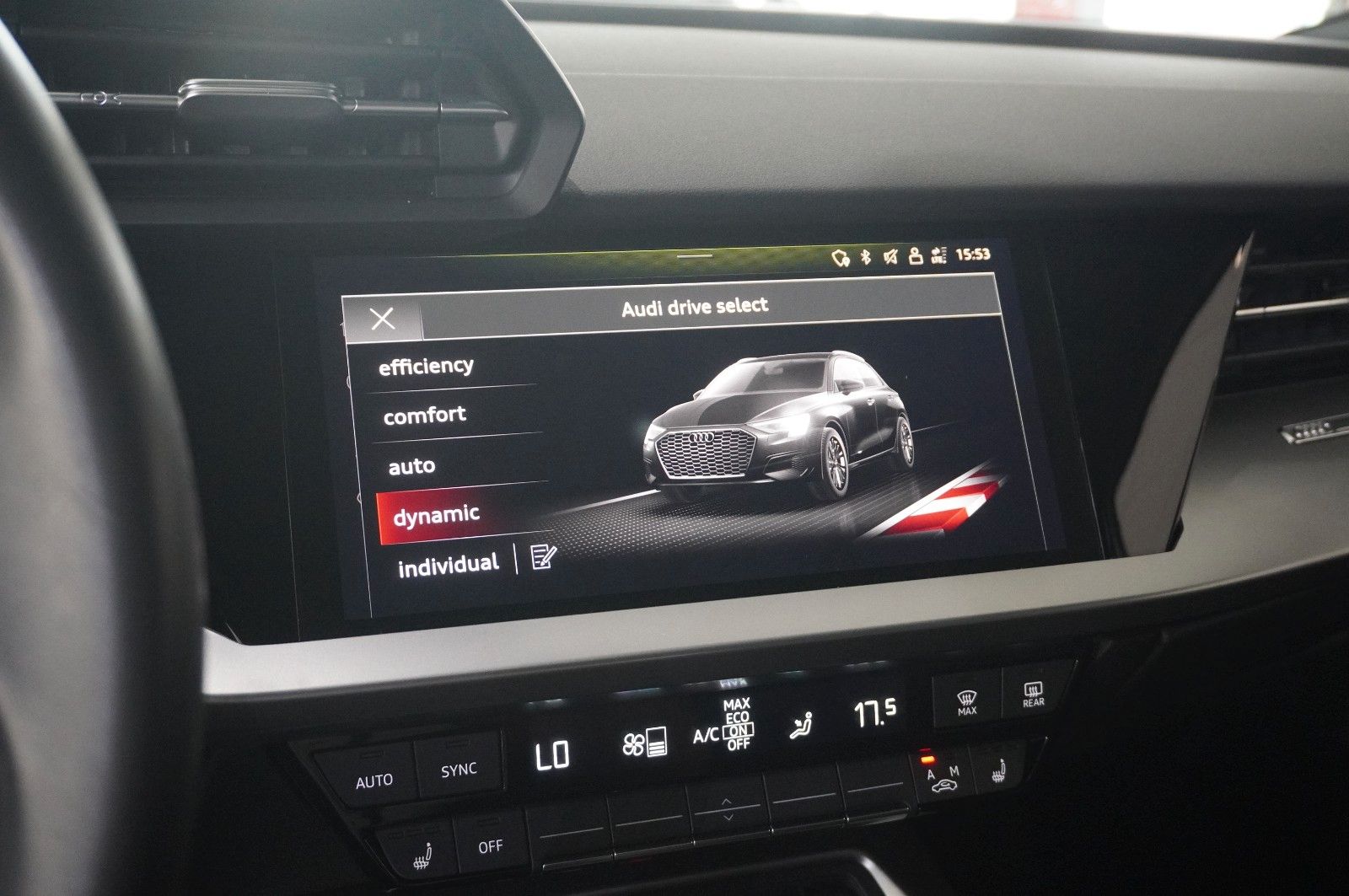 Fahrzeugabbildung Audi A3 Sportback 35 TFSI NAVI/LED/SPORT/SHZ/VIRT/DAB