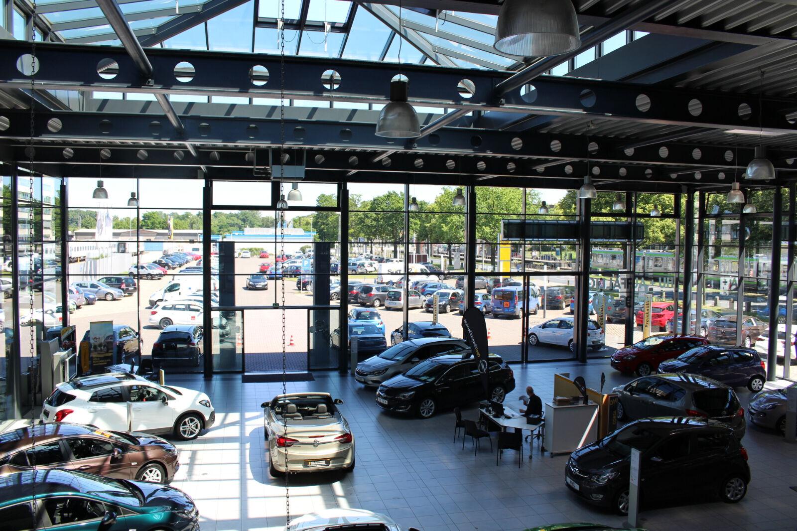 showroom-image-main