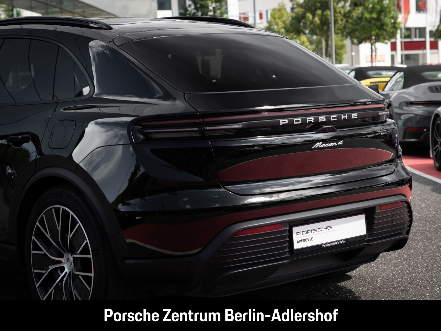 Porsche Macan 4 InnoDrive HA-Lenkung HeadUp Luftfederung foto 11